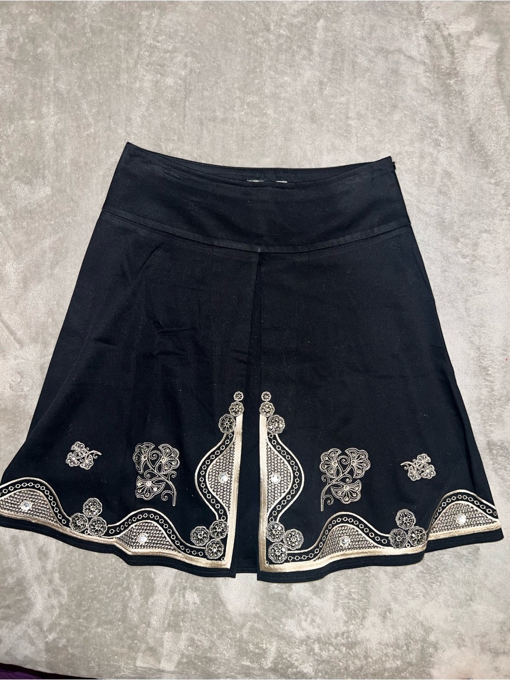 White House Black Market Embroidered A-Line Women’s Skirt